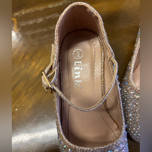 Cinderella Shoes Link Size 9 - Picture 9 of 10